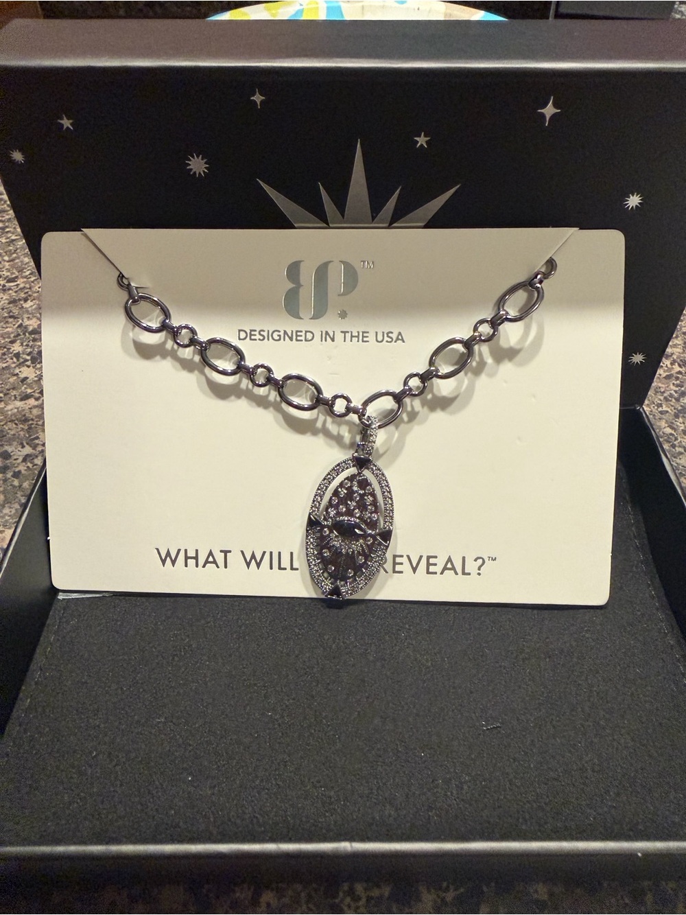 Bomb party BP obsidia “the takeover necklace”